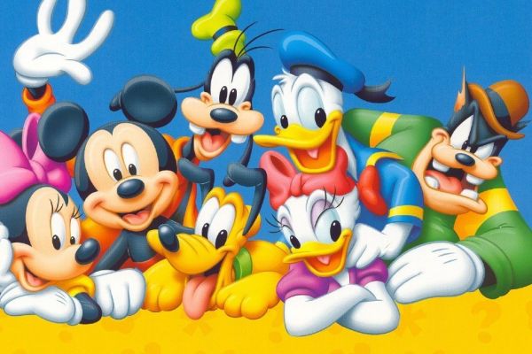 disney-wallpaper-03C1F3A000-153B-DAD1-1A09-6BEA4E744A4C.jpg
