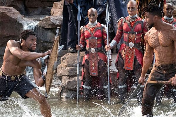 black-panther-movie-wallpaper0003AE2E3C89-C951-F954-62A1-A2BE58E34C23.jpg