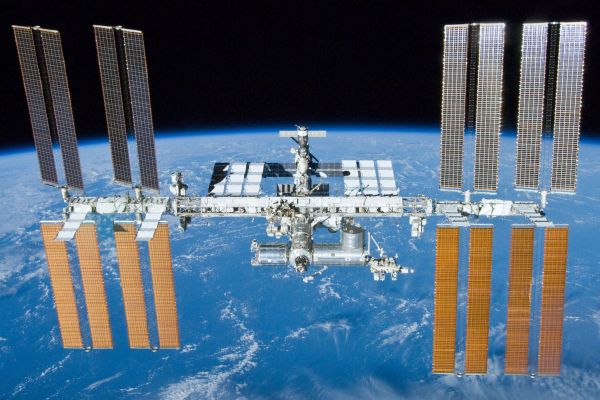 international-space-station-after-undocking509199BB-56BB-95EB-B8D1-BD822C539FB5.jpg