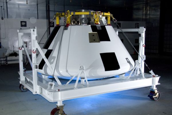 orion-spacecraft-046FA5AEC9-A01D-269C-2EEE-993F227A54B2.jpg