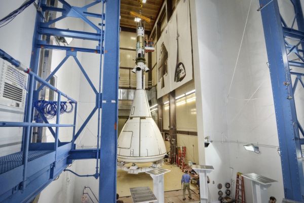 orion-spacecraft-0526B5BFE8-A5B6-DE9F-6DC6-B38464A7C69C.jpg